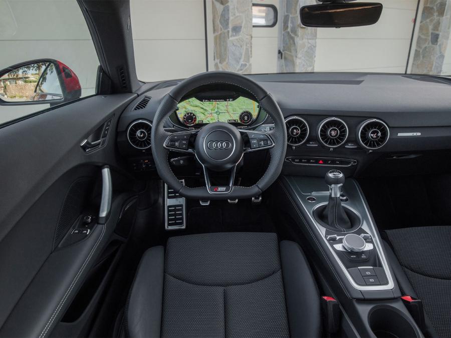 Торпедо Audi TT Coupe 2.0 TFSI (8S) 2014 года  (WW) (фото 5 из 7)
